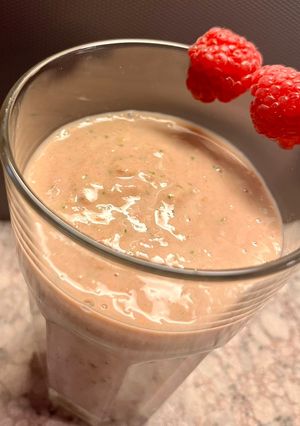 Φωτογραφία της συνταγής Smoothie avocado 🥑, banana 🍌 red berries 🍓 & spinach❣️(αβοκάντο, μπανάνα, σπανάκι)
