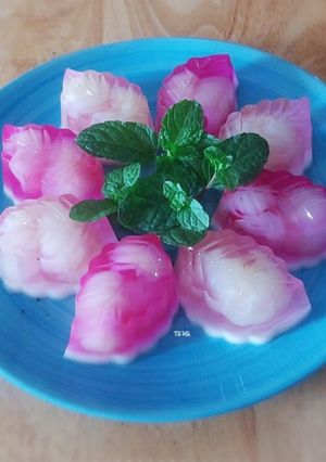 Hình của món RAU CÂU nhãn tươi.