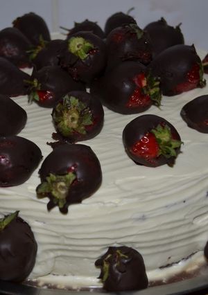 O poză a rețetei Tort strawberries tanned (căpșuni bronzate).