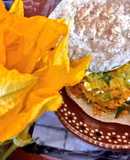 Quesadilla de flor de calabaza