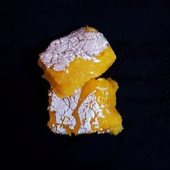 Mango milk cake A picture of Mango milk cake.