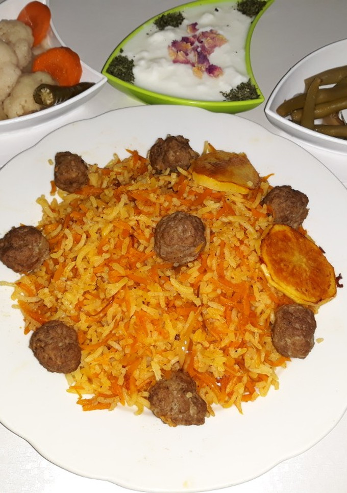 عکسی از دستور هویج پلو با گوشت قلقلی