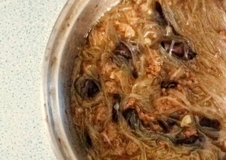 Resep Soun Daging Cincang Jamur Kuping Kuah Saus Tiram, Bikin Ngiler
