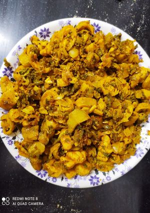 करेले की भुर्जी (karele ki bhurji recipe in Hindi) रेसिपी मुख्य फोटो