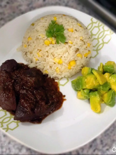 Una foto de Arroz con maíz con coco