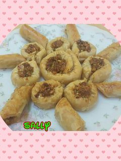 صورة لوصفة بقلاوة بالمكسرات والتمر