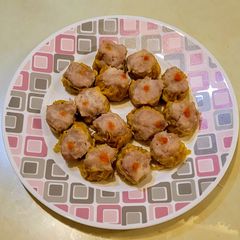 A picture of Siomai.
