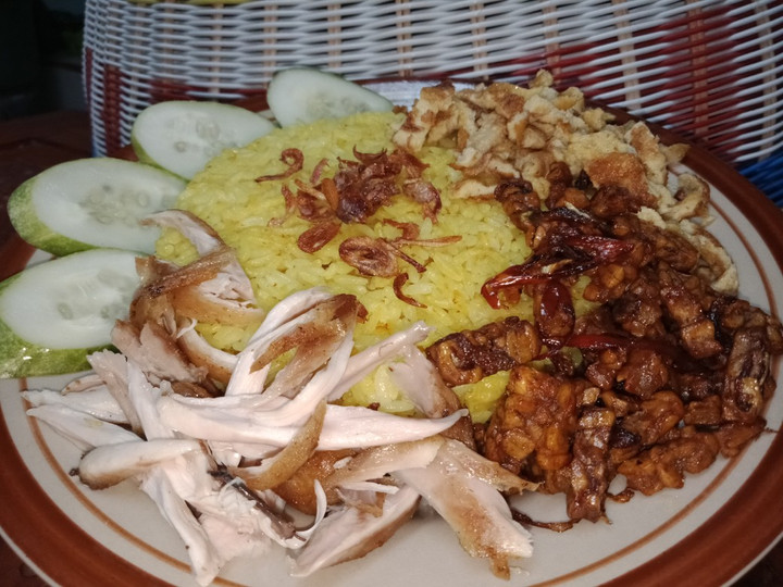 Resep: Nasi kuning magicom Ekonomis Untuk Jualan