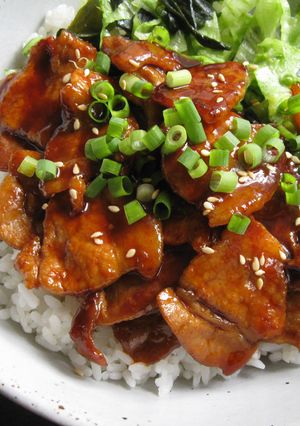 A picture of Gochujang Pork Rice Bowl.