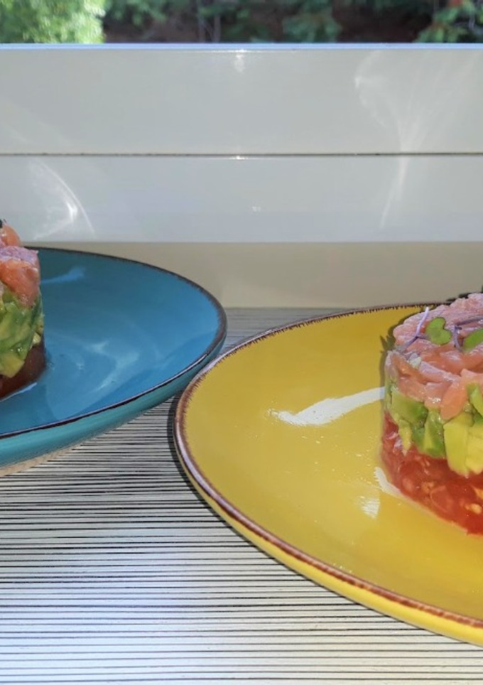Una foto de Tartar de salmón