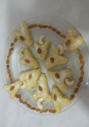A picture of Heart shape pedas.
