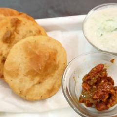 A picture of Methi-potatoes discs.