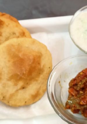 A picture of Methi-potatoes discs.