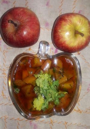 સફરજન નુ શાક(apple Sabji Recipe In Gujarati) રેસીપી મુખ્ય ફોટો