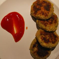 A picture of Broccoli cutlets.