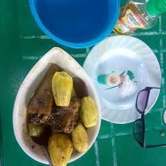 A picture of Cow tail pepper soup.