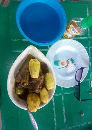 A picture of Cow tail pepper soup.