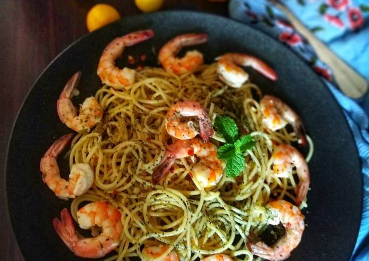 Recipe of Speedy Garlic Shrimp Spaghetti