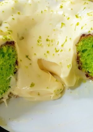 Una foto de 🔎 Budín de Lima con aceite - Bolo de Limâo como Leite Condesada