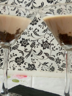 Una foto de Panna cotta de foie con compota de higos frescos y manzana