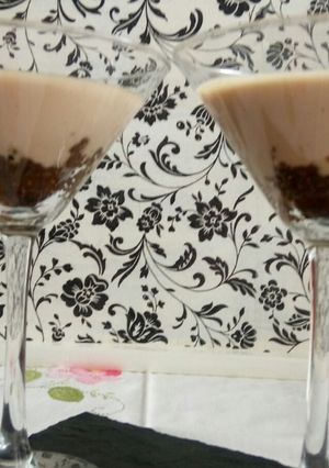 Una foto de Panna cotta de foie con compota de higos frescos y manzana