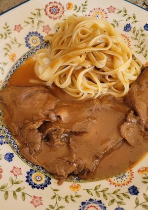 Una foto de Tallarines con filetitos Mignon y salsa Pedro Ximénez