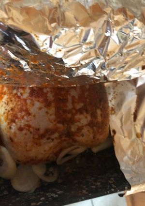 Sült csirke, házilag kevert fűszerekkel recept fotója