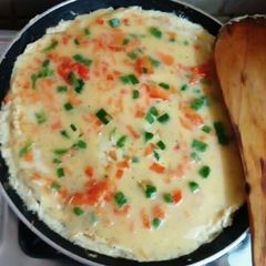 A picture of Japanese egg omelette.