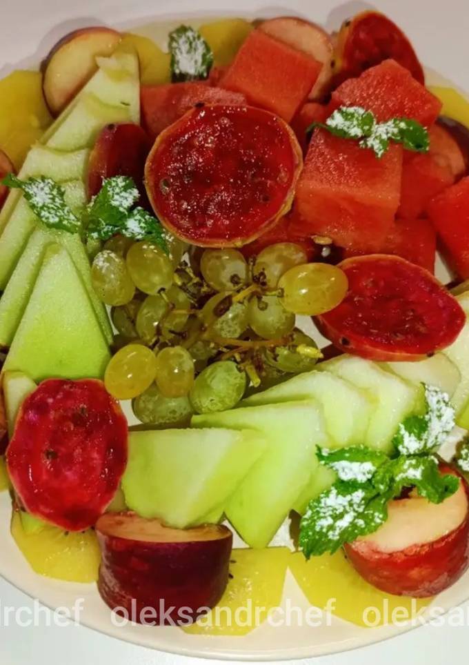 Фруктове асорті 🍉🍈🥝🫒🍑/Assorted fruit 🍉🍈🥝🫒🍑
