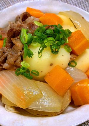 Foto di Carne in umido con patate alla giapponese "niku-jaga" 🥔