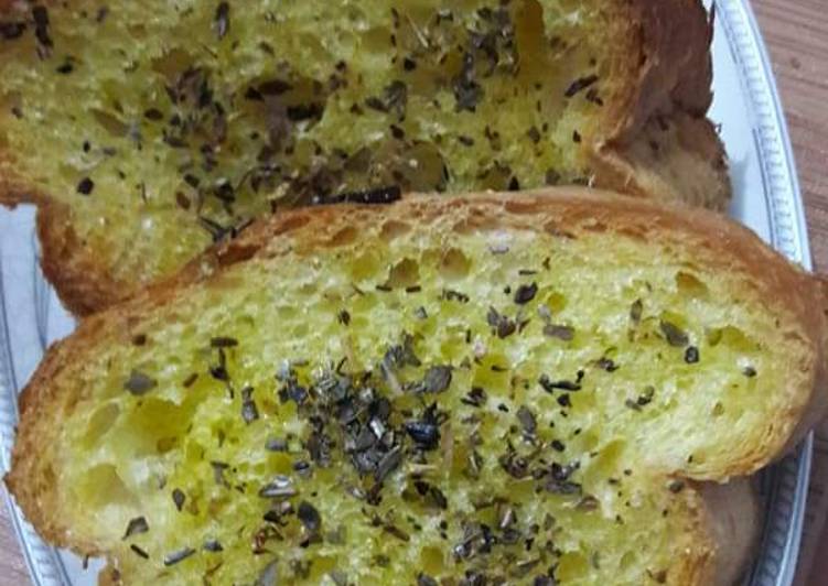 Simple Way to Make Award-winning Garlic Bread   #KokabandCookpad