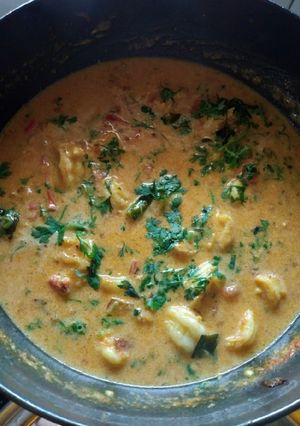 A picture of Prawns masala with coconut milk.
