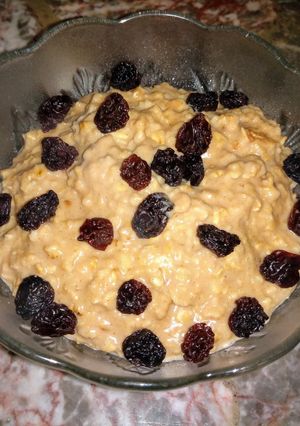 Una foto de Gachas: avena con leche, pasas de uva y canela