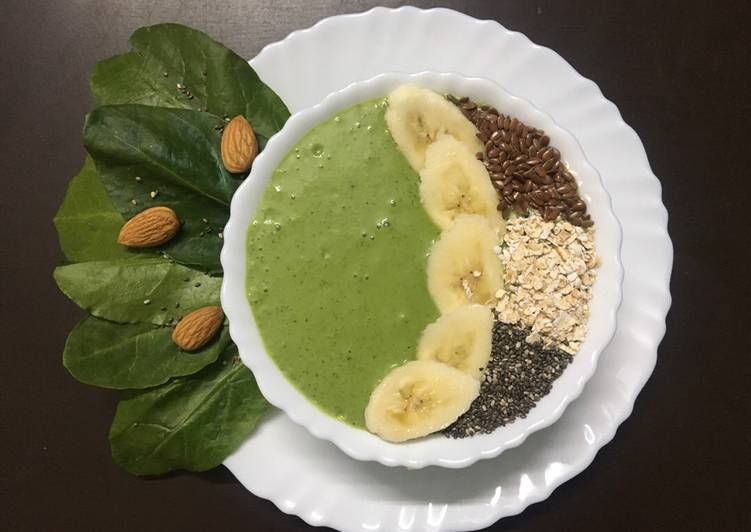 Recipe of Perfect Spinach Smoothie Bowl