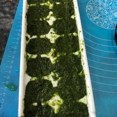 A picture of Hari chutney.