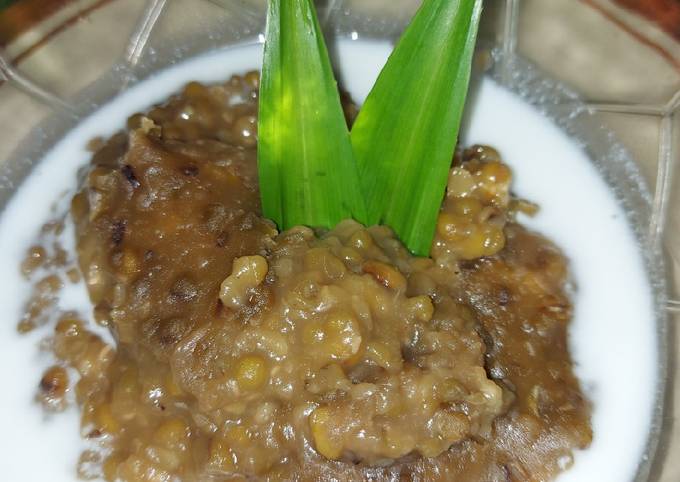 Resep Bubur Kacang Ijo Legit Oleh Yulia Yusuf Cookpad