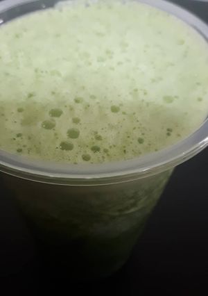 A picture of Green smoothies.