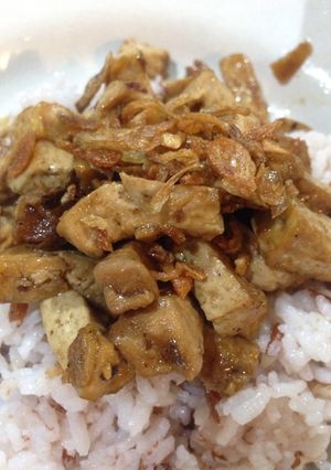 Foto resep Nasi bakmoy ayam tahu simple