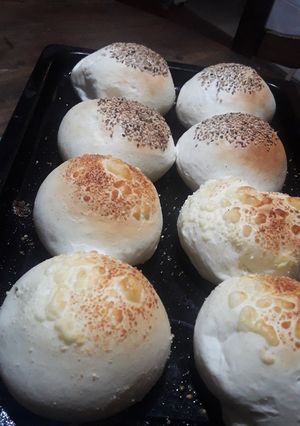 Una foto de Panes de hamburguesas con queso y semilla