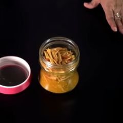 A picture of Ginger pickle.
