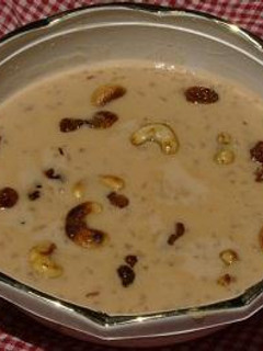 A picture of Ona-Sadhya -Cherupayar-Banana Payasam--to see the 12 key items..follow the blog..