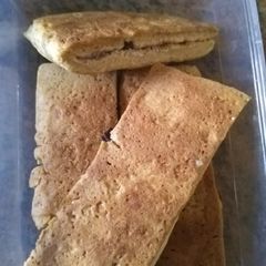 A picture of Cinnamon and Raisin twist.