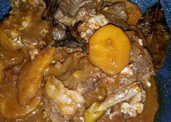 Masakan Unik Semur daging kentang Praktis Enak