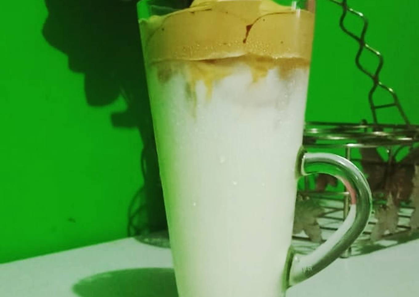 Dalgona coffe
