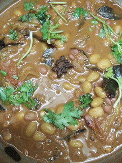 சோயா/பட்டர் பீன்ஸ் கிரேவி (Soya beans gravy recipe in tamil) செய்முறை முக்கிய புகைப்படம்