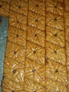 صورة لوصفة مقروط السنيوة بلاطو صغير(25/30)😍