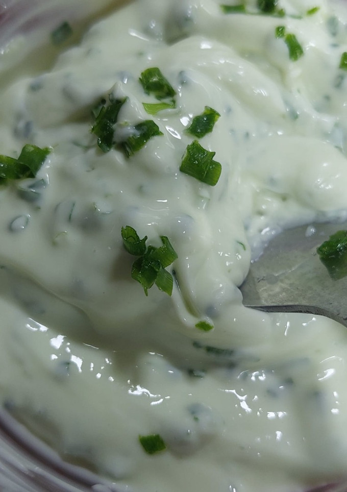 Una foto de Salsa de Mayonesa con Ciboulette 🌱