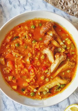 Una foto de ARROZ CALDOSO CON REBOZUELOS/CHANTARELAS