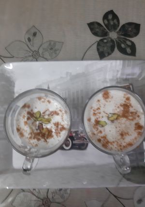 बनाना सिनेमन स्मूथी (banana cinnamon smoothie recipe in Hindi) रेसिपी मुख्य फोटो