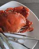 Cua hấp lò vi sóng